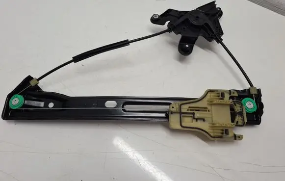 Ford Mondeo MK V Rear window lifting mechanism without motor C04397101