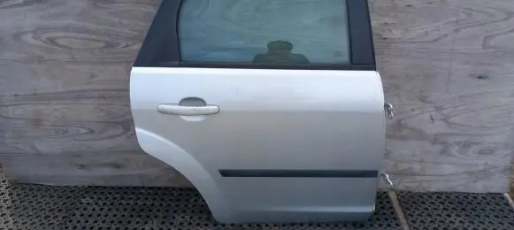 Ford Focus C-MAX Rear door