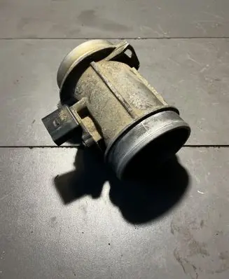 Audi A6 S6 C5 4B Mass air flow meter 059906461G AFH7025F
