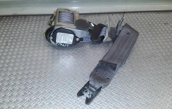 Volvo XC90 Rear seatbelt 30642799