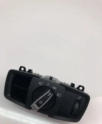BMW 4 F32 F33 Light switch 6847512
