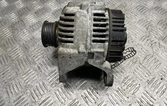 Audi A4 S4 B5 8D Generator/alternator 05890E0168