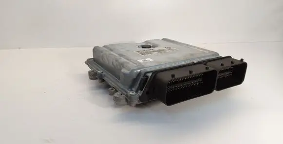 Volvo V70 Engine control unit/module 31272462AA 0281012765