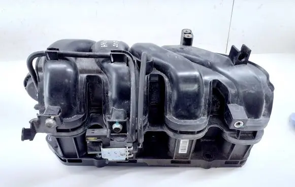 Hyundai Tucson TL Intake manifold 2B640