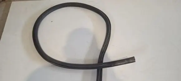 Bentley Continental Front door rubber seal 3W7867337