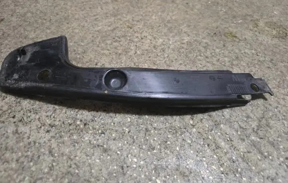 Engine compartment rubber