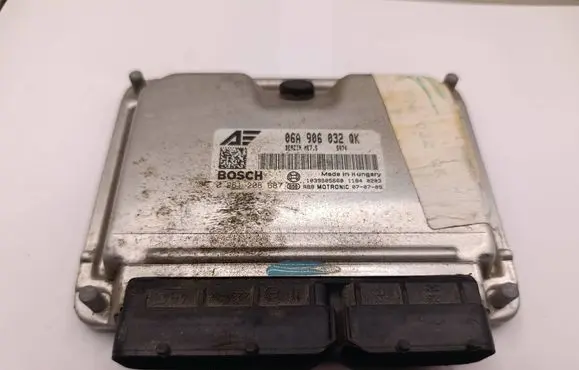 Seat Alhambra (Mk1) Engine control unit/module 06A906032QK 0261208687 1039S05660