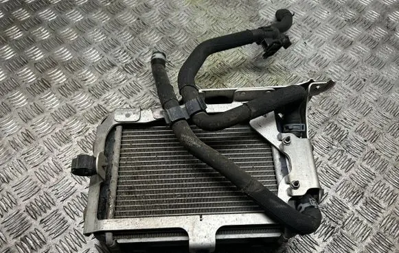 Audi TT TTS RS Mk3 8S Coolant radiator 8K0121212C