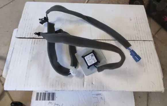 Nissan Leaf II (ZE1) Aerial antenna amplifier 259755SN0A ACV002691 R16A239