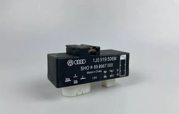 Seat Ibiza III (6L) Coolant fan relay 1J0919506M 898967000