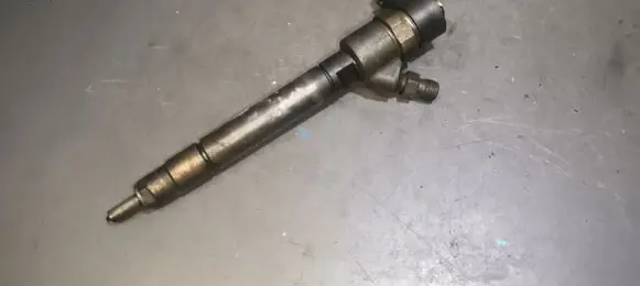 Volvo XC70 Fuel injector 30750283 0445110251 0445110