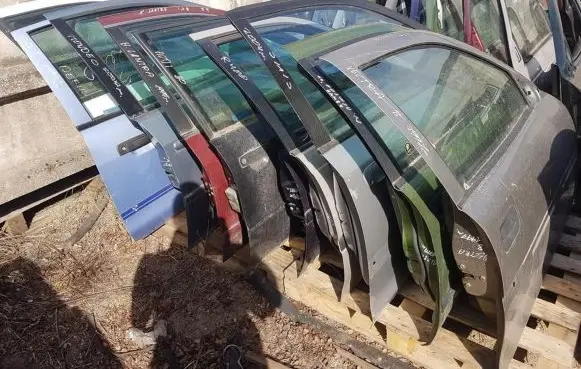 Ford Fiesta Front door
