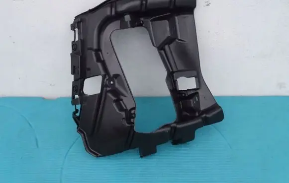 Volkswagen T-Roc Fog light bracket 2GA807723E