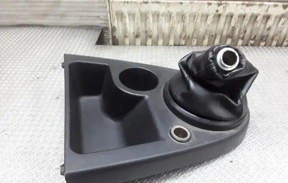 Ford Fusion Cup holder front 2S6XA044C74