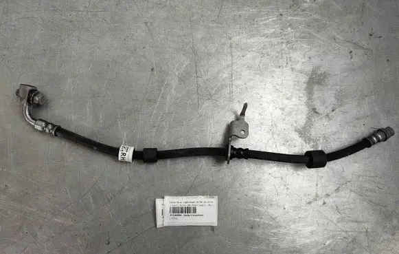 Volvo XC60 Brake vacuum hose/pipe 32246006 32221402