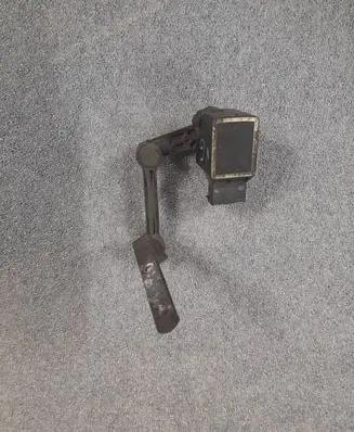 Mercedes-Benz E W211 Air suspension front height level sensor A0105427717 0105427717