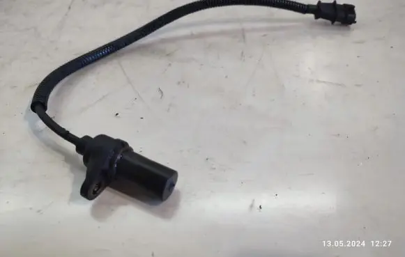 KIA Carens II Crankshaft position sensor
