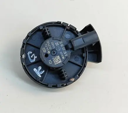 Mercedes-Benz GLS X167 Airbag deployment crash/impact sensor A1679050800