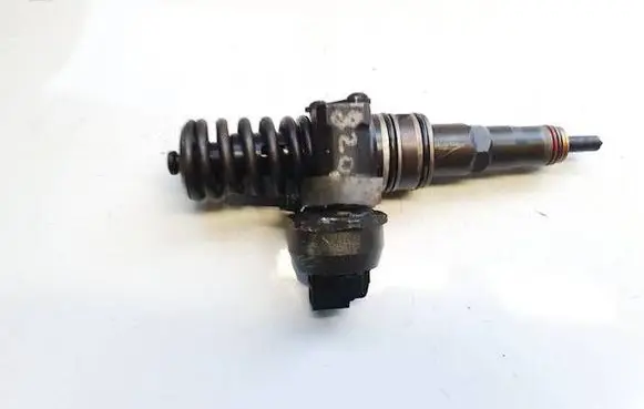 Fuel injector