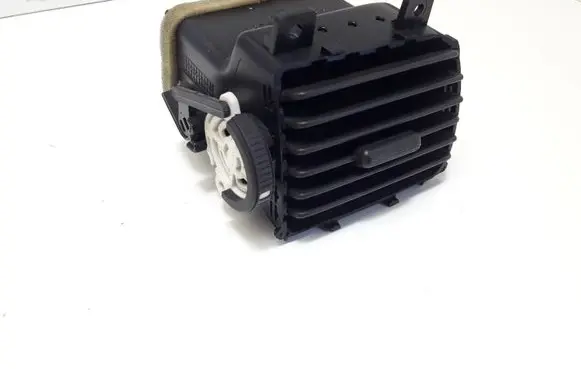 Nissan Almera Dash center air vent grill 68751BM400