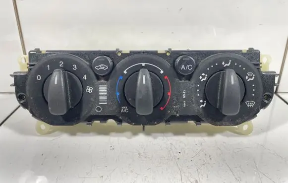 Ford Focus Climate control unit CJ5T19980AH 12120821 E1075533