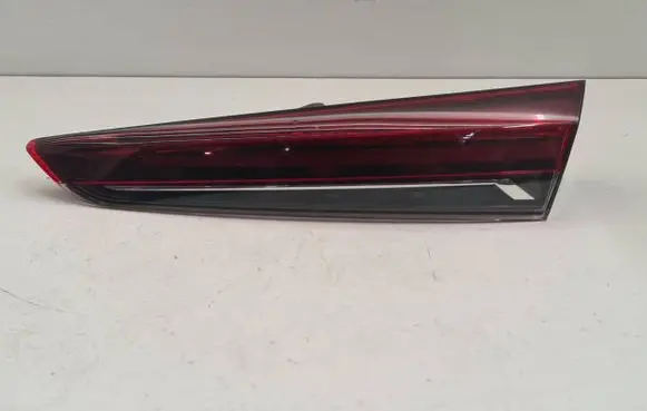 Renault Captur II Tailgate rear/tail lights 265501234R