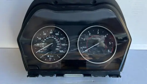 BMW 1 F20 F21 Speedometer (instrument cluster) 9283290 62109283290 17649411