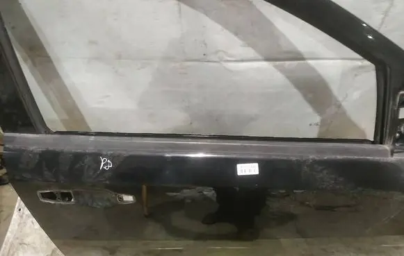 Dodge Journey Front door glass trim molding