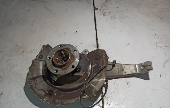 BMW 5 GT F07 Front wheel hub 4082754