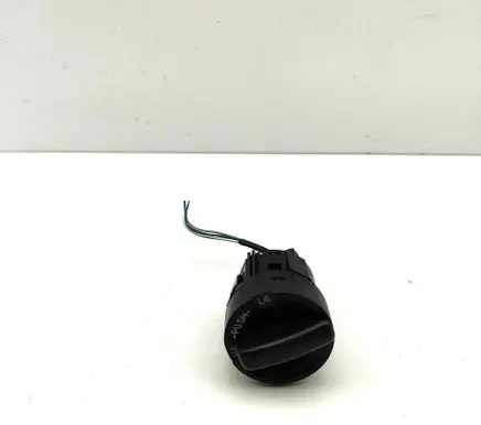 Toyota Land Cruiser (J200) Other switches/knobs/shifts 8422360020