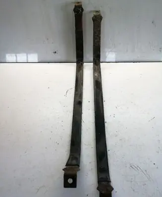Toyota Avensis T250 Fuel tank mounting bracket 