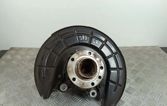 Jeep Cherokee Rear wheel hub