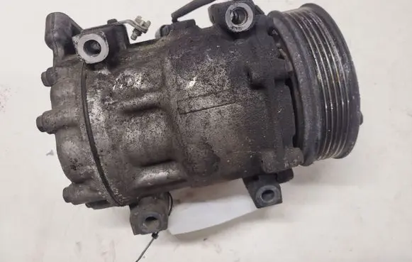 Ford Focus C-MAX Air conditioning (A/C) compressor (pump) 3M5H19D629SB