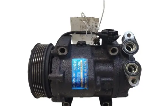 Mazda 3 I Air conditioning (A/C) compressor (pump) 3M5H19D629SB