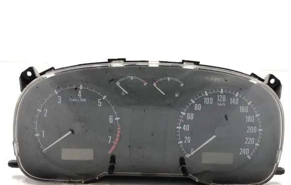 Speedometer (instrument cluster)