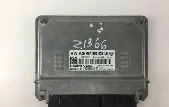 Volkswagen Golf Plus Other control units/modules 06A906033LE Z1366