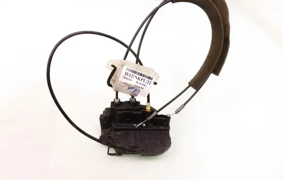 Nissan Maxima A34 Front door lock