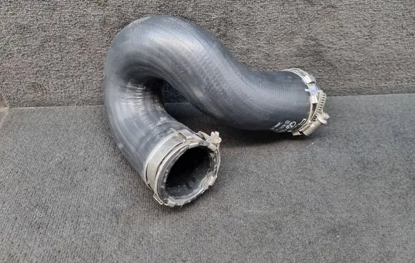 Audi A4 S4 B7 8E 8H Intercooler hose/pipe 8E0145738F