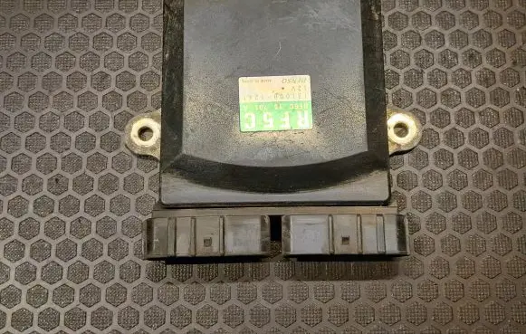 Mazda 6 Fuel injection control unit/module RF5C18701A 1310001241