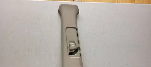 Opel Frontera B (B) pillar trim (top)