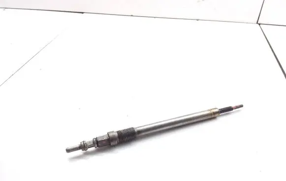 Mercedes-Benz Sprinter W906 Glow plug A0011597301