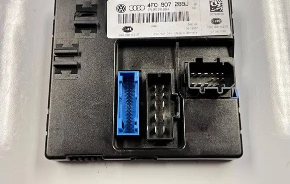 Audi A6 S6 C5 4B Comfort/convenience module 4F0907289J 4F0910289J 4F0907289