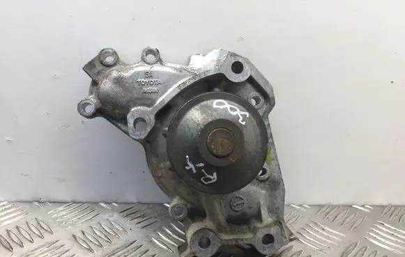 Lexus RX 300 Water pump