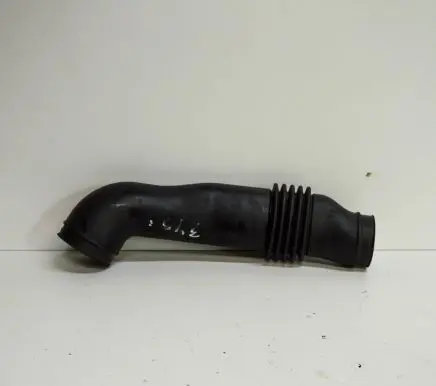 Mitsubishi Outlander Air intake duct part 10505A2887