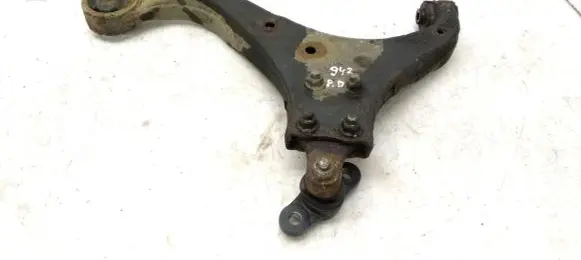 KIA Sportage Front lower control arm/wishbone