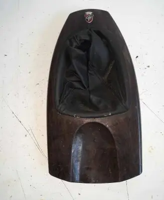 Ford Focus Gear shifter surround trim plastic 98ABA045B78