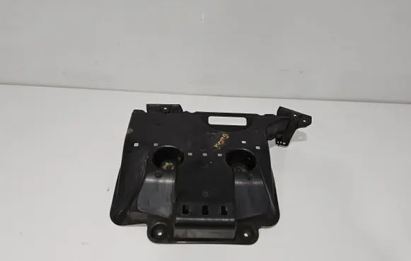 Rear underbody cover/under tray