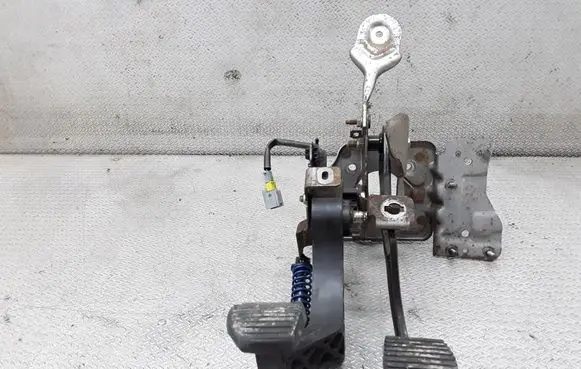 Peugeot 307 Pedal assembly 