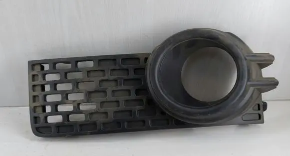 Suzuki Ignis Front bumper lower grill 7176162R01L