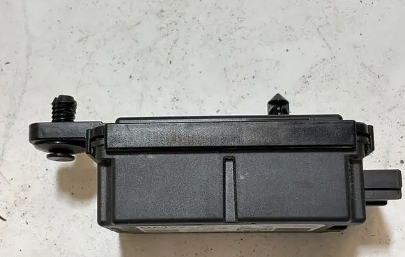 BMW 3 G20 G21 Aerial antenna amplifier 7928682 FBD4434MHZ A3C09598904